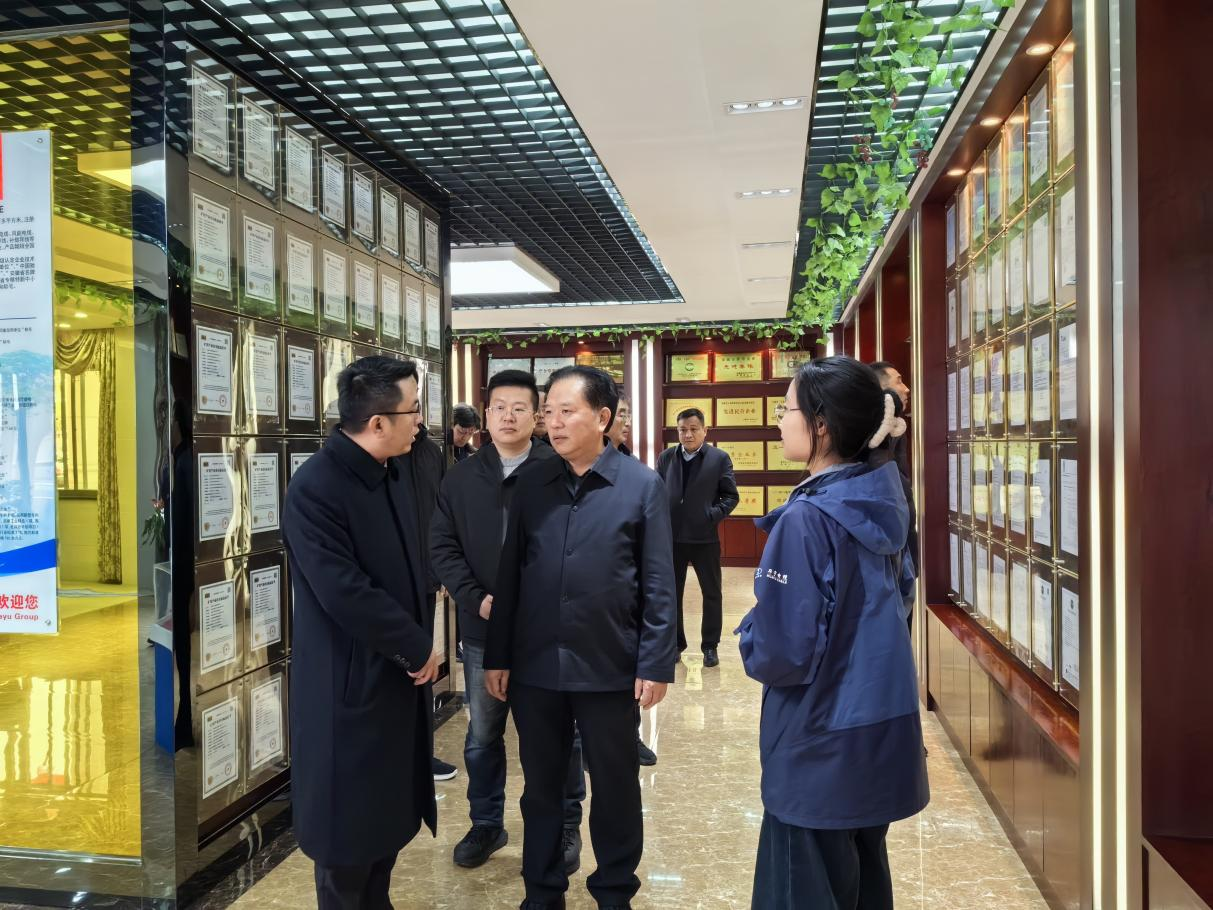 山东省电线电缆企业家代表团莅临华宇集团考察交流